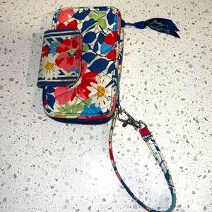 Vera Bradley wristlet zipper wallet. Perfect condition!